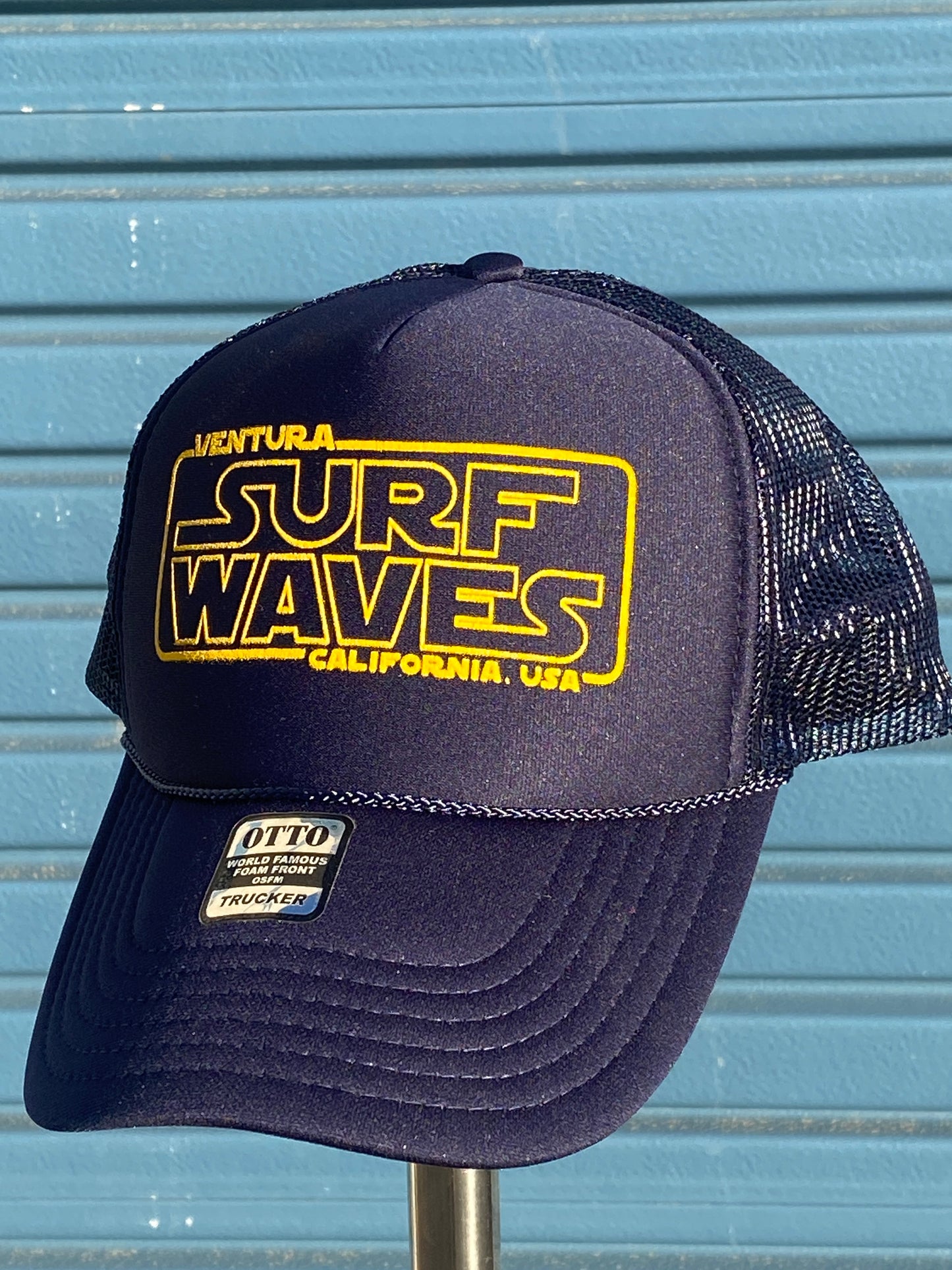 SURF WAVES Ventura Trucker Hat